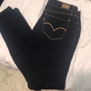 Levis jeans
